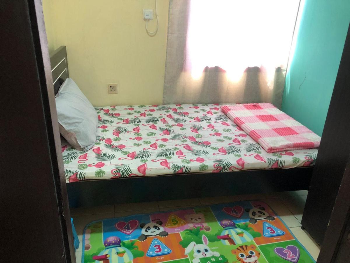 Moon Backpackers , Al Rigga , Partition For Couples And For Singles Daire Dubai Dış mekan fotoğraf